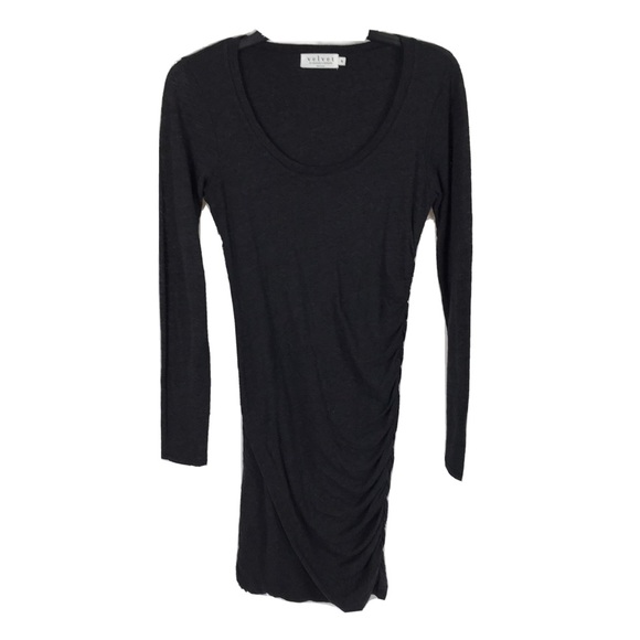 Velvet by Graham & Spencer Dresses & Skirts - Velvet Graham & Spencer long sleeve ruched dress